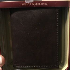 New in box men's brown wallet